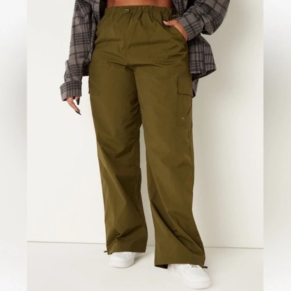 PINK Victoria's Secret Cargo Pants Olive Green Utility Baggy / Women's Small